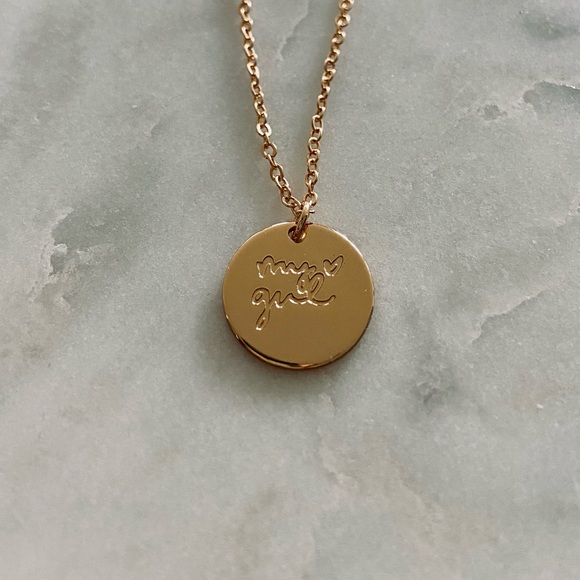 My girl 💕 round pendant necklace - Picture 8 of 10